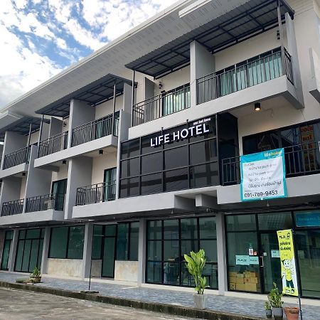 Life Hotel Rong Khun Ban Mai  Exteriér fotografie